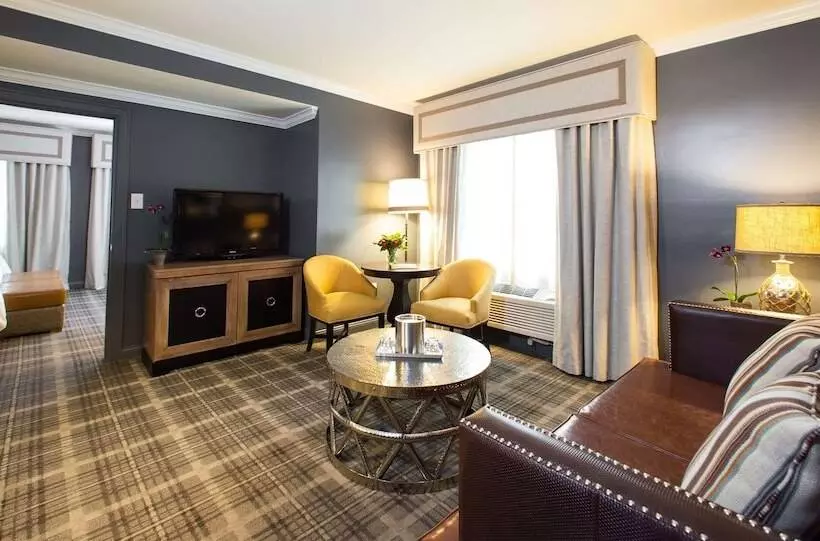 スイート, The Campbell House Lexington, Curio Collection By Hilton
