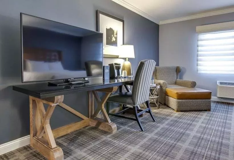 スイート, The Campbell House Lexington, Curio Collection By Hilton
