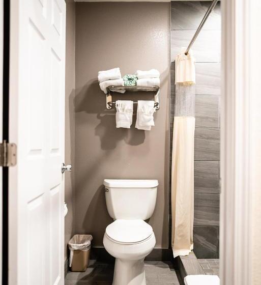 Номер Стандарт, Gateway Inn Gardena