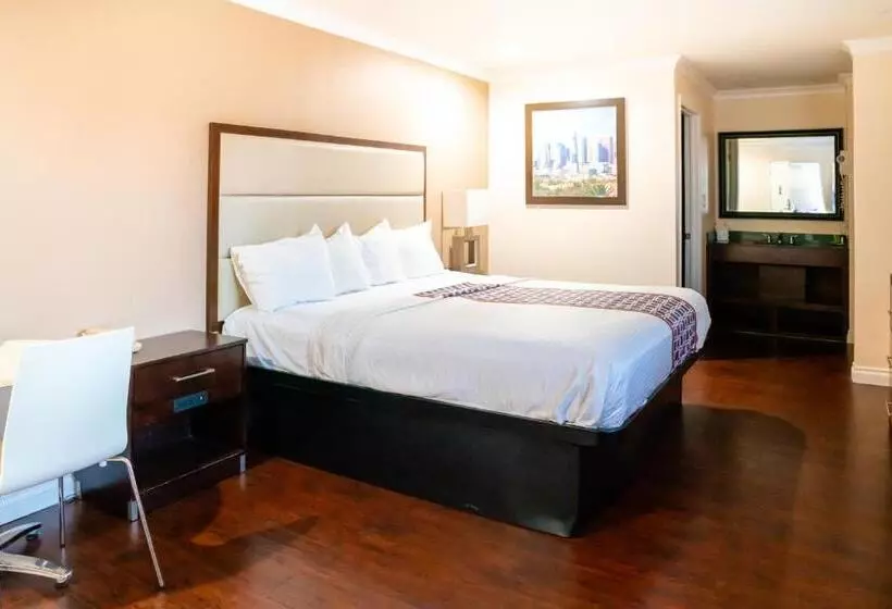 اتاق استاندارد با تخت بزرگ, Gateway Inn Gardena