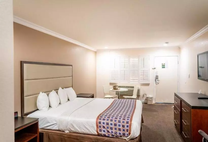 اتاق استاندارد با تخت بزرگ, Gateway Inn Gardena