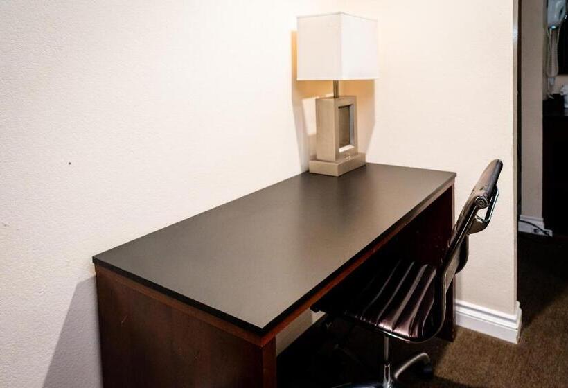 Стандартный Номер Кровать Кинг, Gateway Inn Gardena