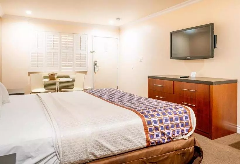 اتاق استاندارد با تخت بزرگ برای معلولان, Gateway Inn Gardena