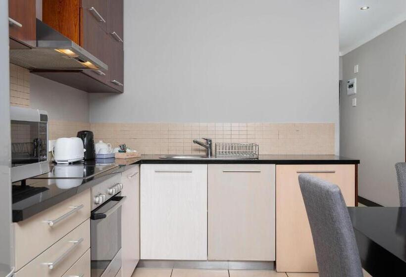 آپارتمان 2 خوابه, Icon Luxury Apartments