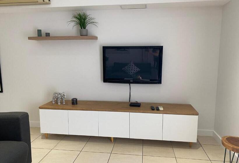 آپارتمان لوکس 1 خوابه, Icon Luxury Apartments