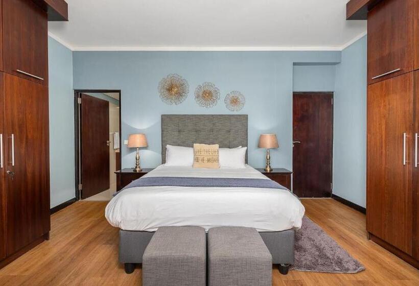 , Icon Luxury Apartments