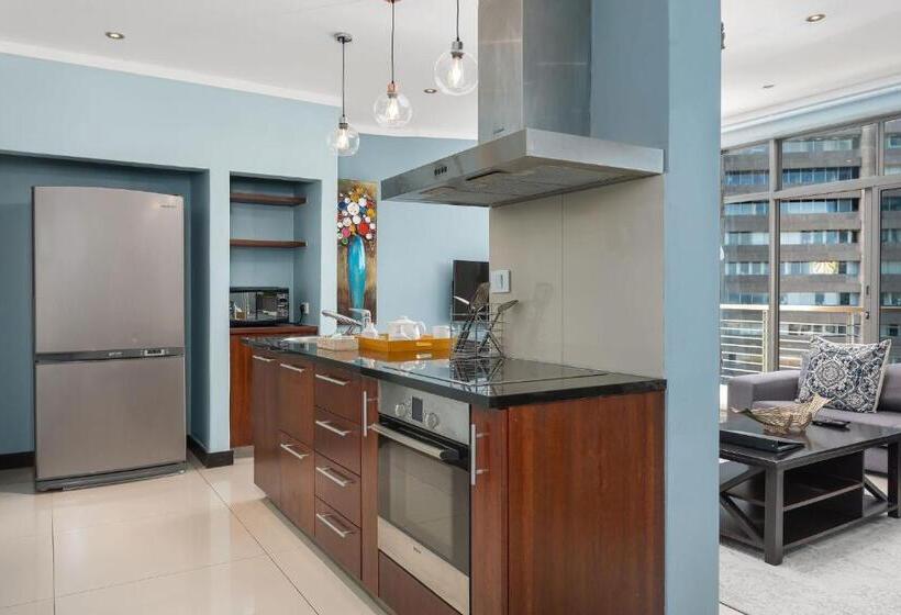 , Icon Luxury Apartments