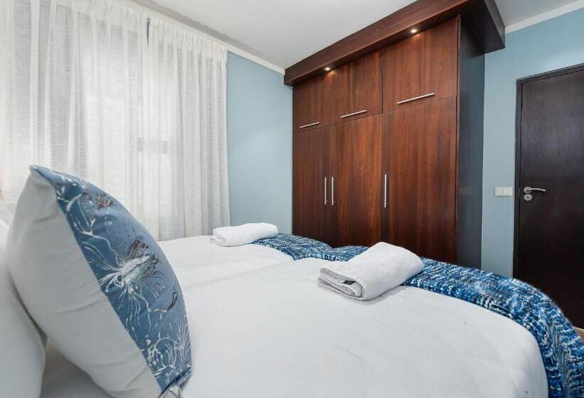 , Icon Luxury Apartments