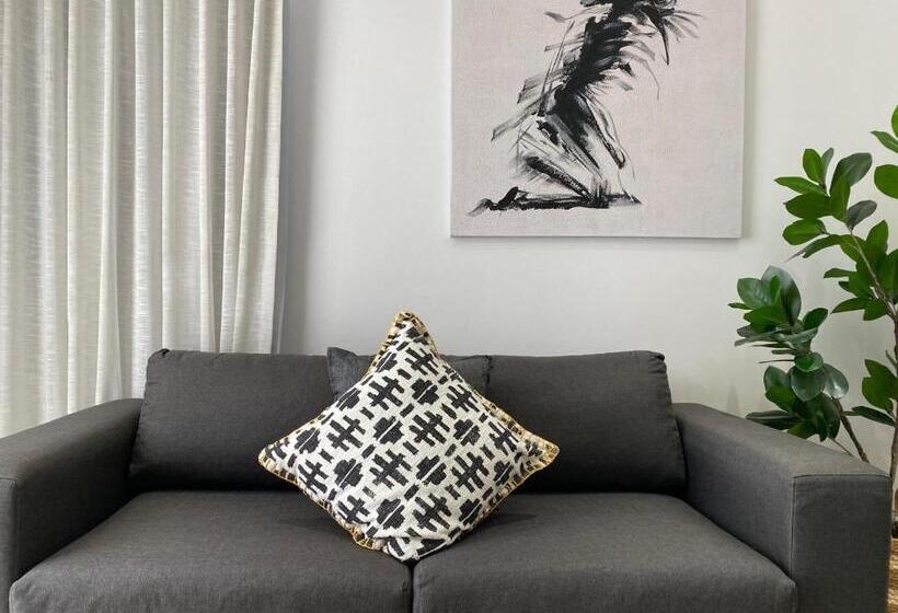 آپارتمان لوکس 1 خوابه, Icon Luxury Apartments