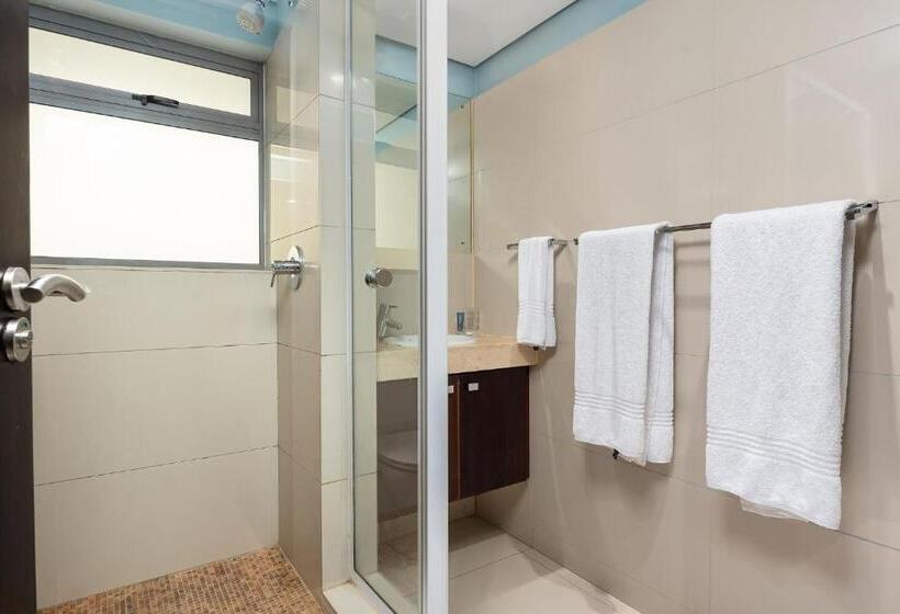 , Icon Luxury Apartments