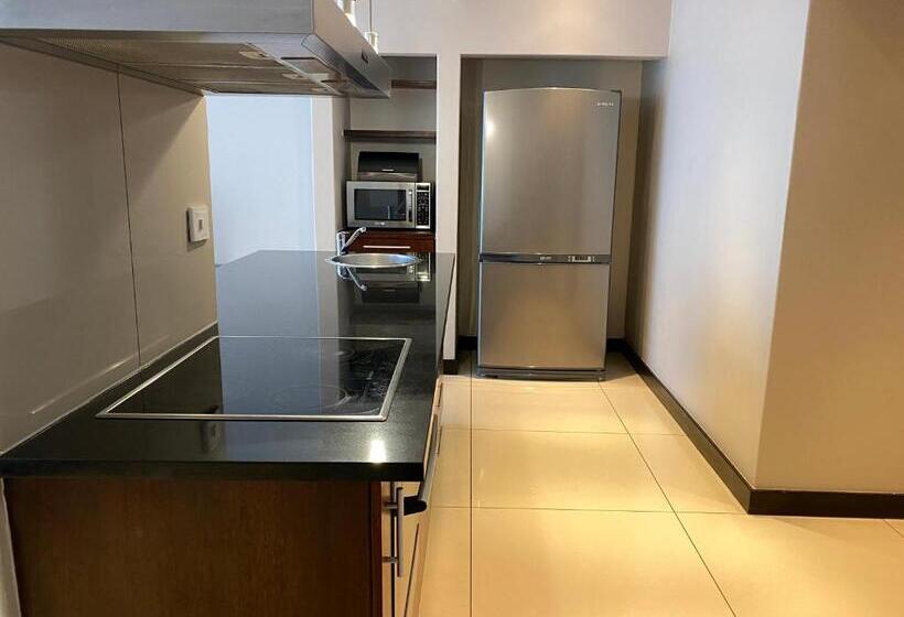 , Icon Luxury Apartments