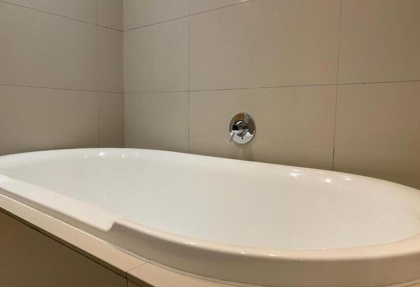 1 Bedroom Penthouse Apartment, Icon Luxury Apartments