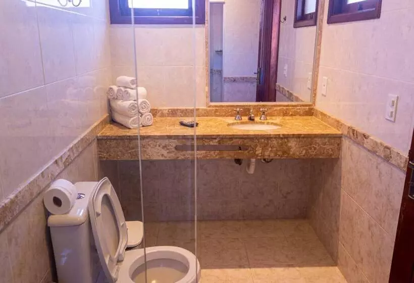 スタンダード４人部屋, Ilha Branca Inn