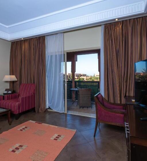 اتاق لوکس با چشم‌انداز استخر, Kenzi Menara Palace & Resort
