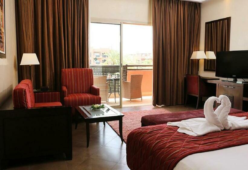 اتاق لوکس با چشم‌انداز استخر, Kenzi Menara Palace & Resort