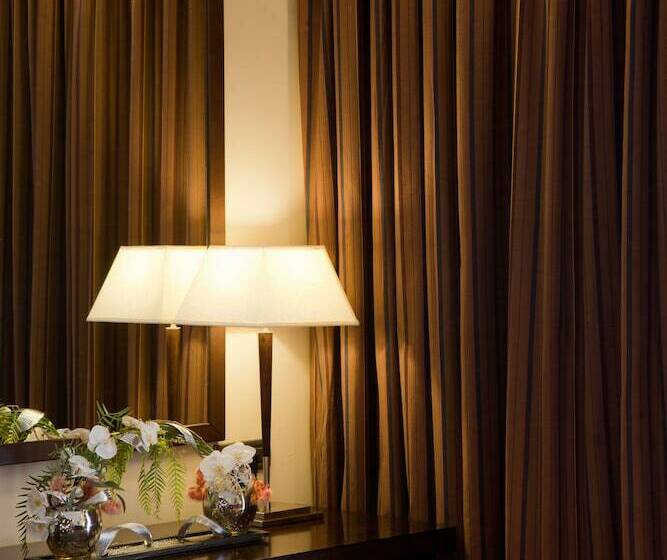 سوئیت سینیور, Kenzi Menara Palace & Resort