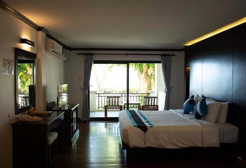 اتاق لوکس با چشم‌انداز استخر, Klong Prao Resort   Sha Extra Plus
