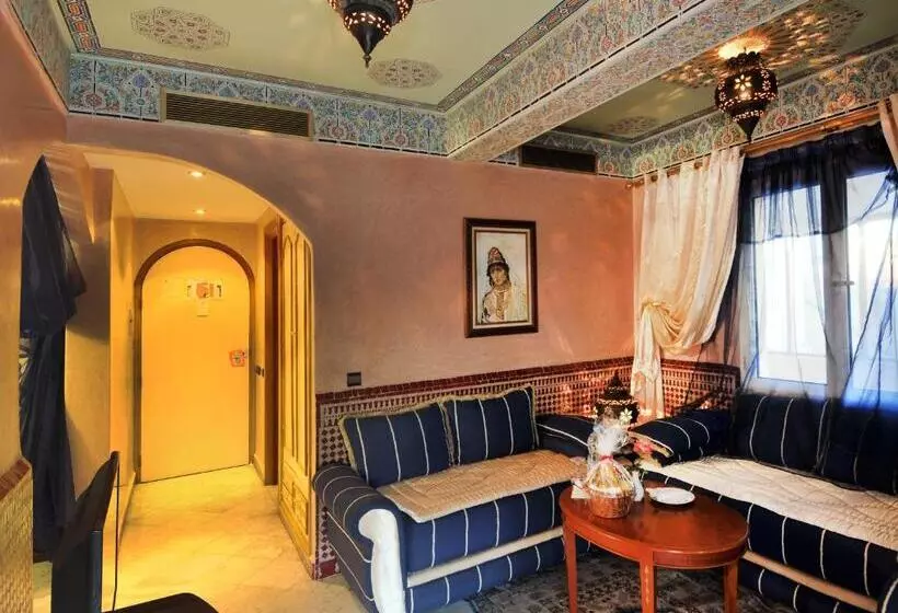 سوییت جونیور, Menzeh Zalagh 2boutique Hôtel & Sky