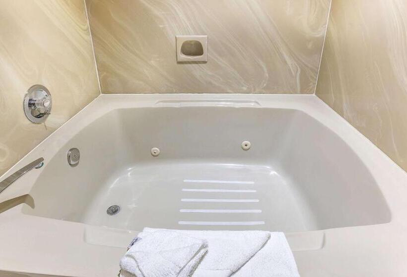 キングサイズベッドのスタンダードルーム, Quality Inn Near Hearst Castle