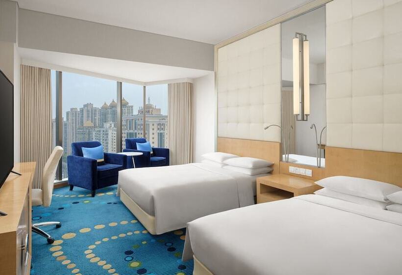 Quarto Club, Renaissance Shanghai Yu Garden Hotel On The Bund