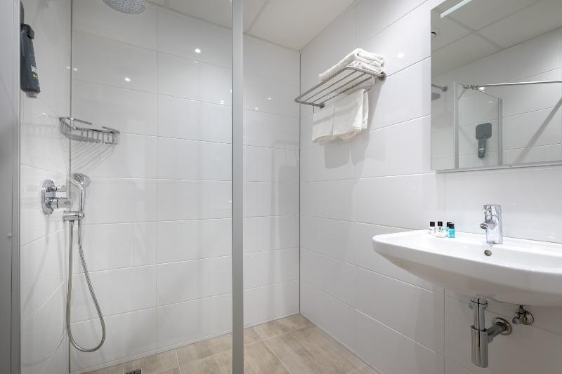 Quarto Club, Renaissance Shanghai Yu Garden Hotel On The Bund