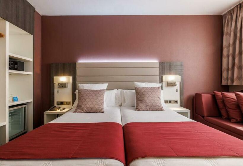 اتاق سوپریور, Ronda Lesseps