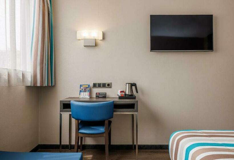 اتاق سوپریور, Ronda Lesseps