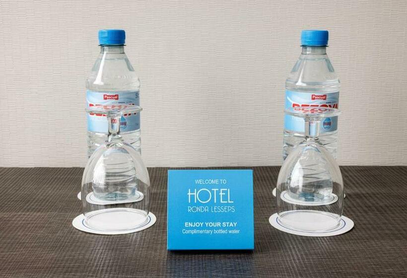 اتاق سوپریور یک تخته, Ronda Lesseps