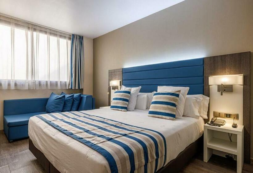 اتاق سوپریور یک تخته, Ronda Lesseps