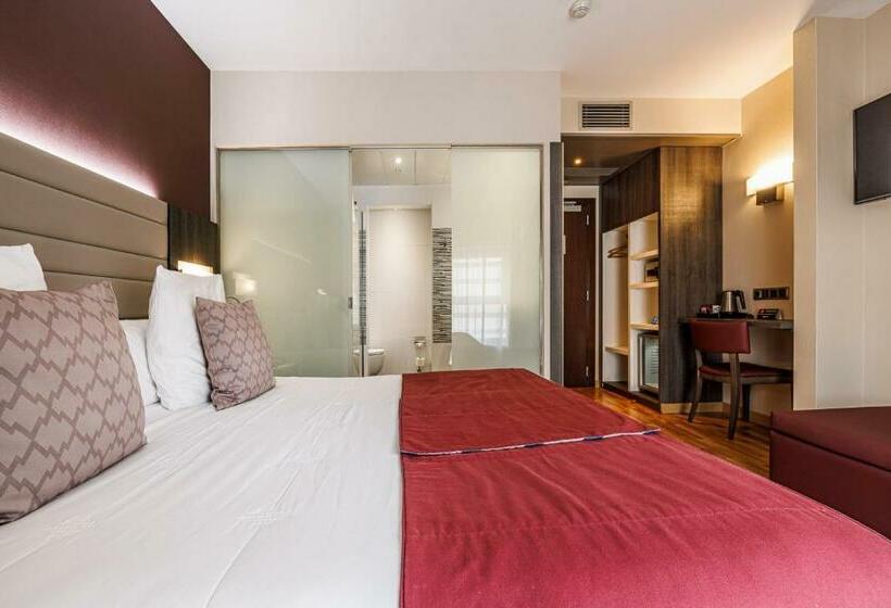 اتاق سوپریور یک تخته, Ronda Lesseps