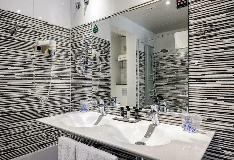 اتاق سوپریور یک تخته, Ronda Lesseps