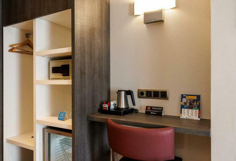 اتاق سوپریور یک تخته, Ronda Lesseps