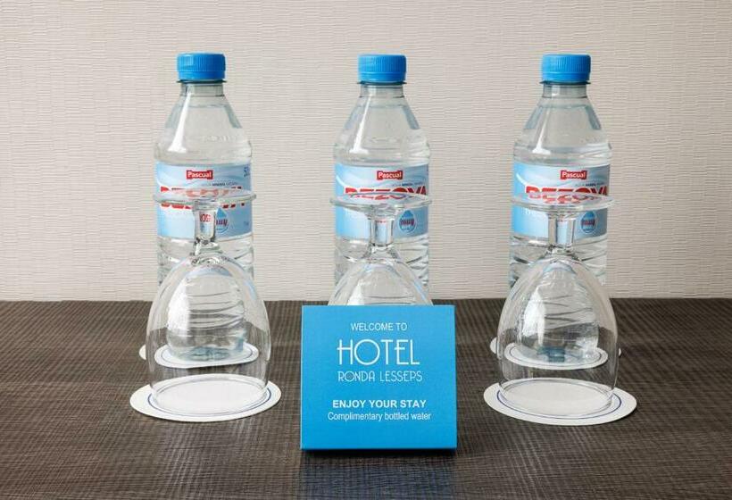 اتاق سوپریور سه تخته, Ronda Lesseps