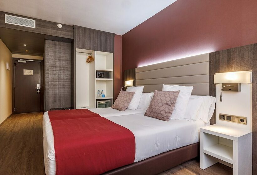 اتاق سوپریور, Ronda Lesseps