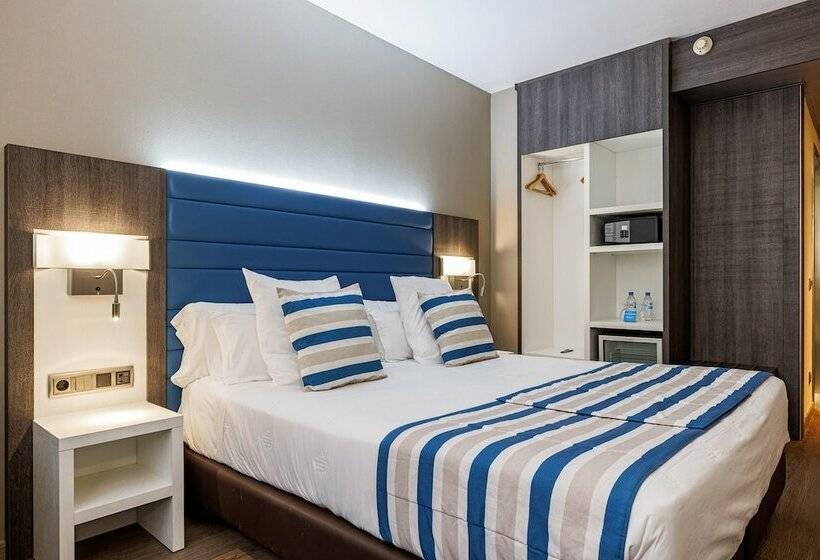 اتاق سوپریور, Ronda Lesseps