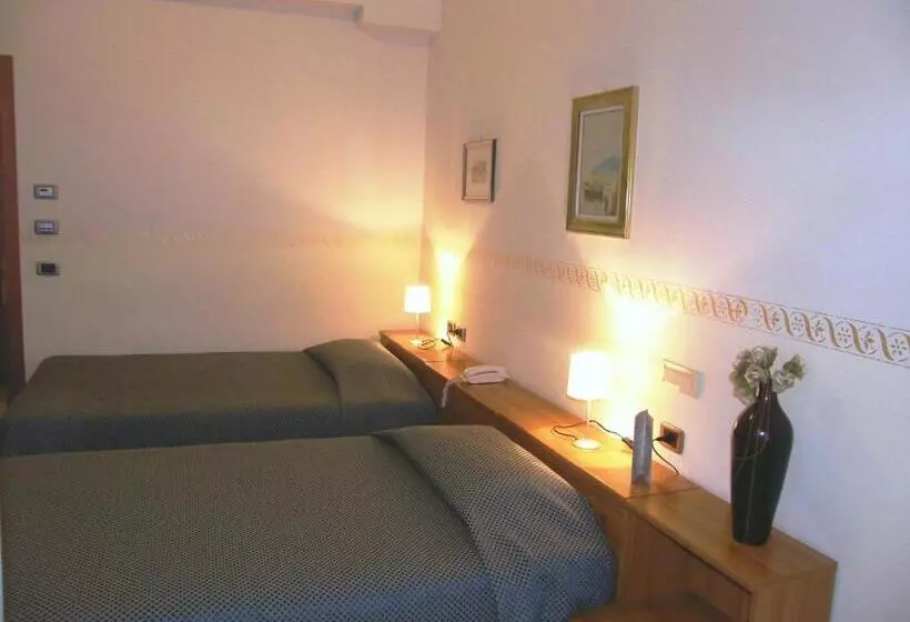 اتاق استاندارد یک نفره, Serena