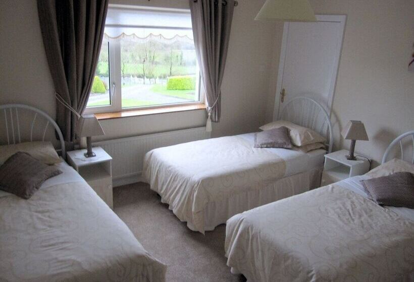 标准三人间, The Arches Farmhouse B&b