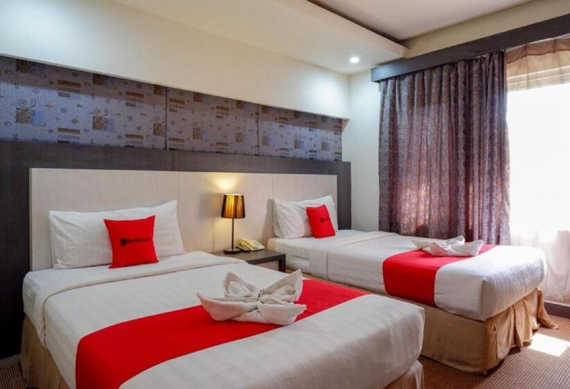 豪华房间, Reddoorz Plus Near Hotel Benua Kendari