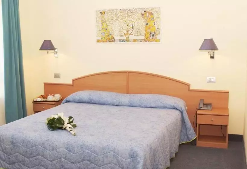 Standard Yhden Hengen Huone, Europalace Hotel Todi