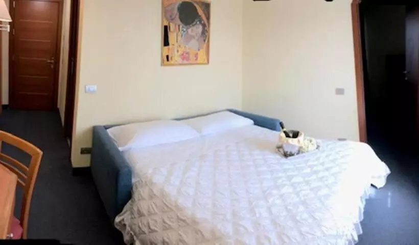 Standard Kolmen Hengen Huone, Europalace Hotel Todi