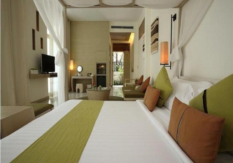اتاق استاندارد سه نفره, 81 Rochor