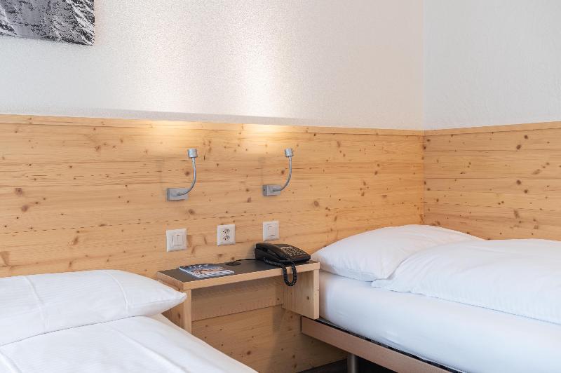 اتاق سوپریور, 81 Rochor