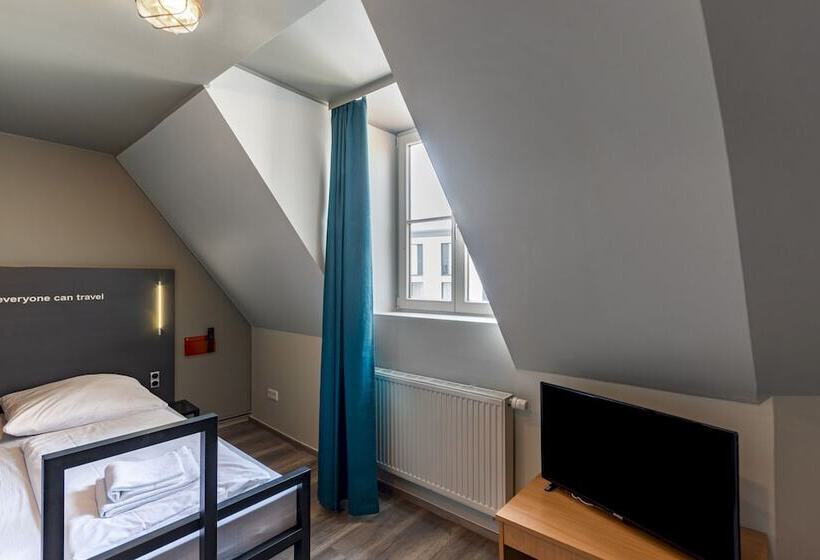 غرفة قياسية فردية, a&o Leipzig Hauptbahnhof