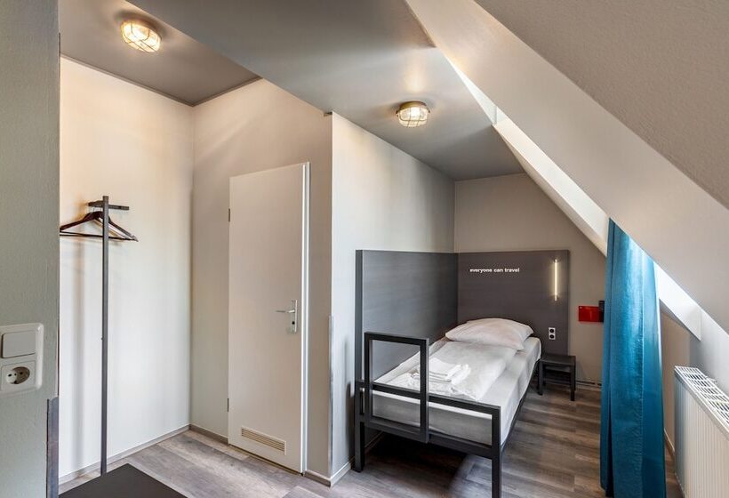 غرفة قياسية فردية, a&o Leipzig Hauptbahnhof