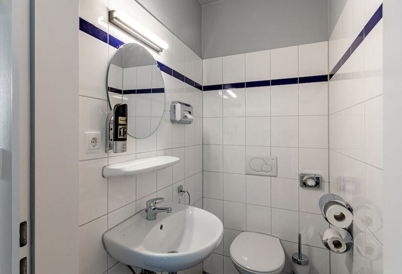 غرفة قياسية, a&o Leipzig Hauptbahnhof