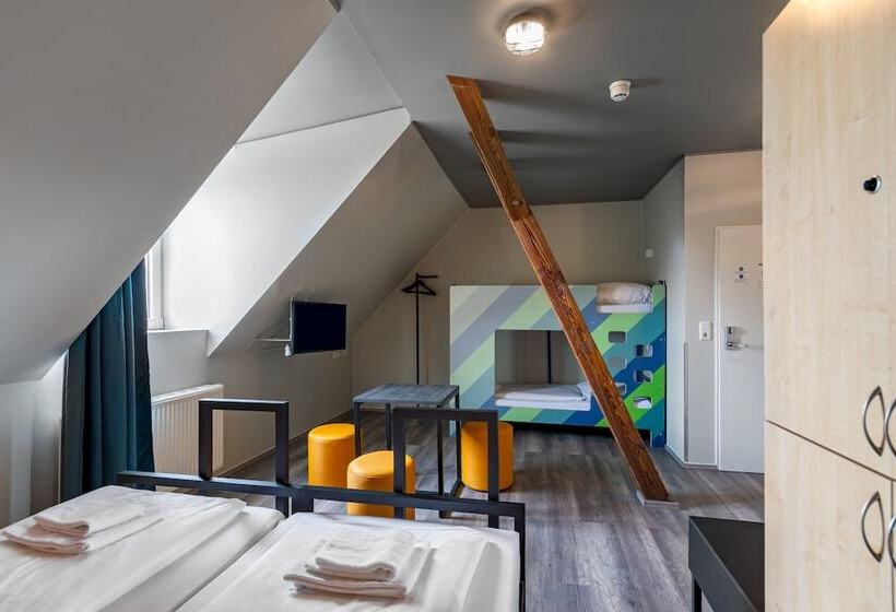 غرفة عائلية, a&o Leipzig Hauptbahnhof