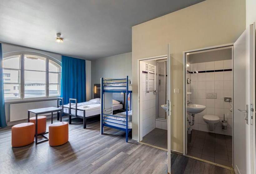 سرير فى غرفة مشتركه, a&o Leipzig Hauptbahnhof
