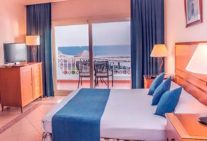 اتاق استاندارد یک نفره, Continental Plaza Beach Resort