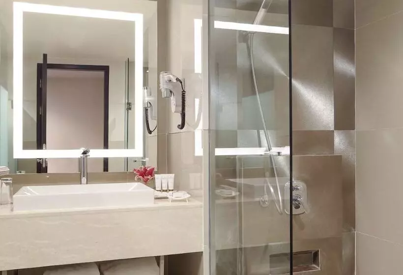 Executive-huone, Grand Mercure Medan Angkasa