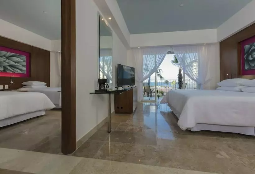オーシャンビュースイート, Krystal Grand® Los Cabos